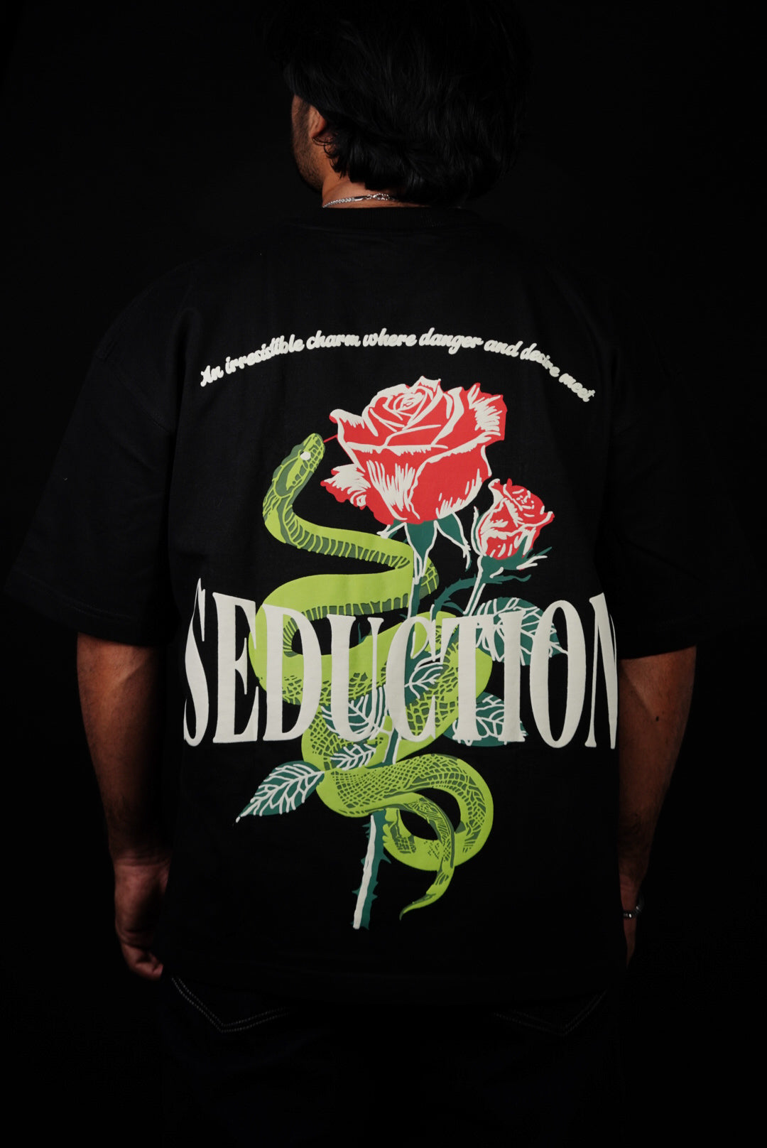 BLACK SEDUCTION T-SHIRT